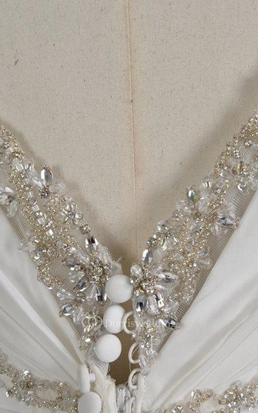 Robe trapèze plissée en mousseline sans manches à col en V ornée de cristaux view 3