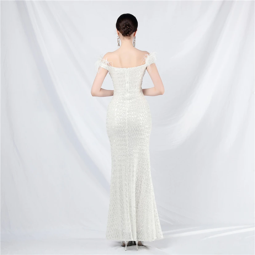 Vestido de noche de alta gama con chaleco de encaje de pelo de avestruz y diamantes, cintura de espina de pescado. view 26