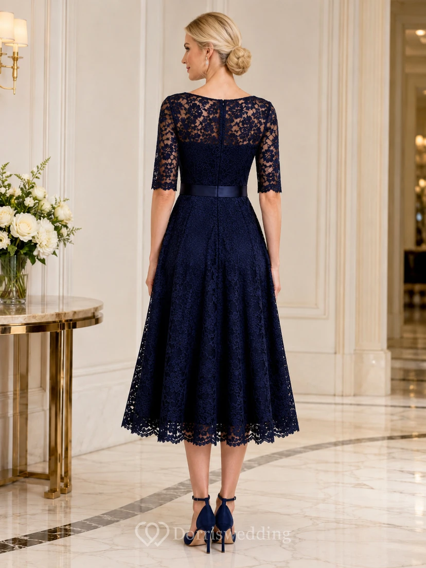 Vestido de cóctel formal de largo midi con escote barco, manga corta y corte en A, color azul marino oscuro con encaje floral y encaje. view 2