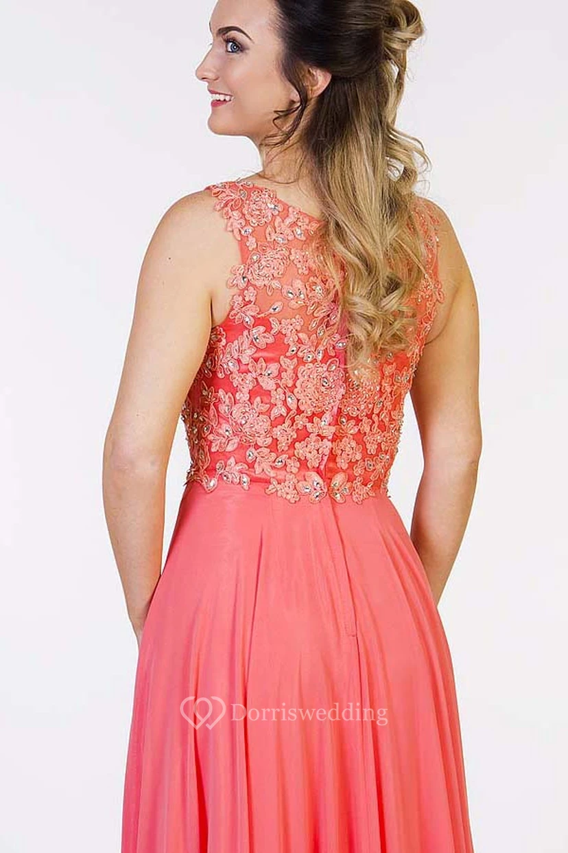 Bodenlanges, ärmelloses Chiffon-Abendkleid mit Perlenbesatz, Rundhalsausschnitt, Falten und Applikationen view 2