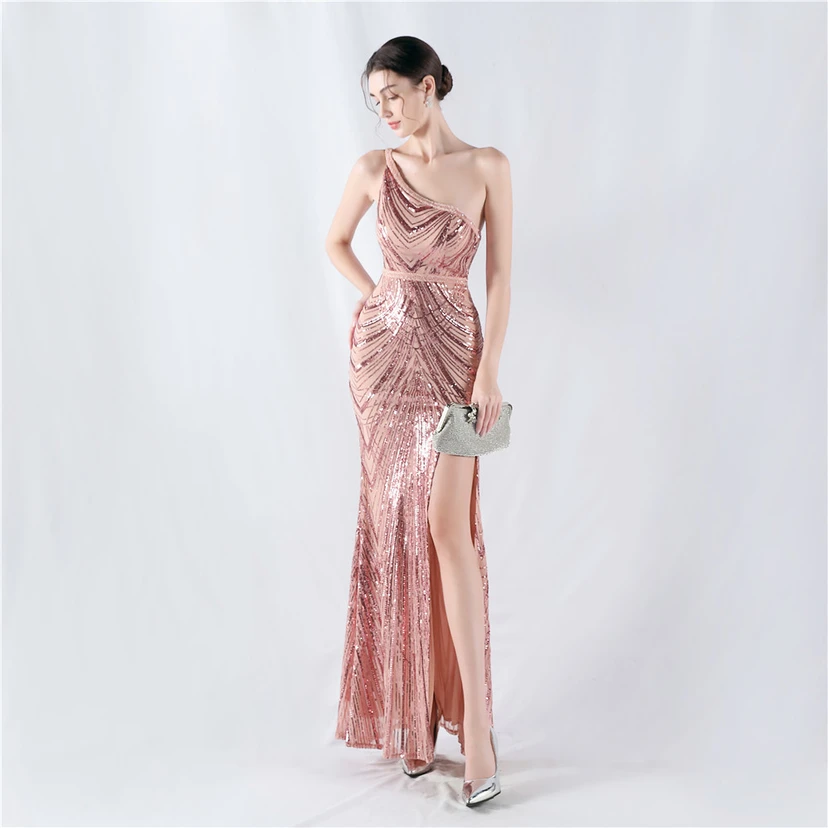 Vestido de noche asimétrico con escote alto y escote alto, adornado con cuentas florales y flores. view 46