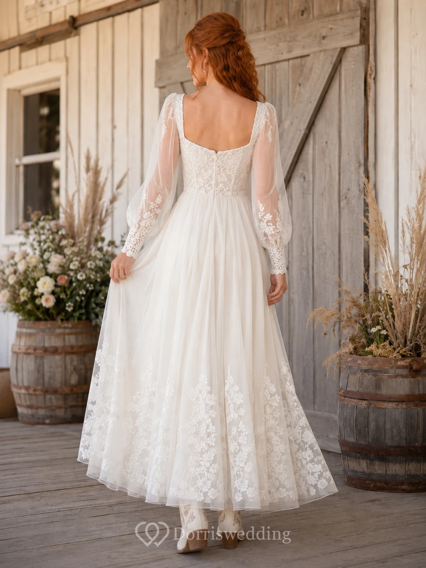 Robe de mariée de maternité à col carré et bretelles en dentelle, style simple, avec traîne. view 2