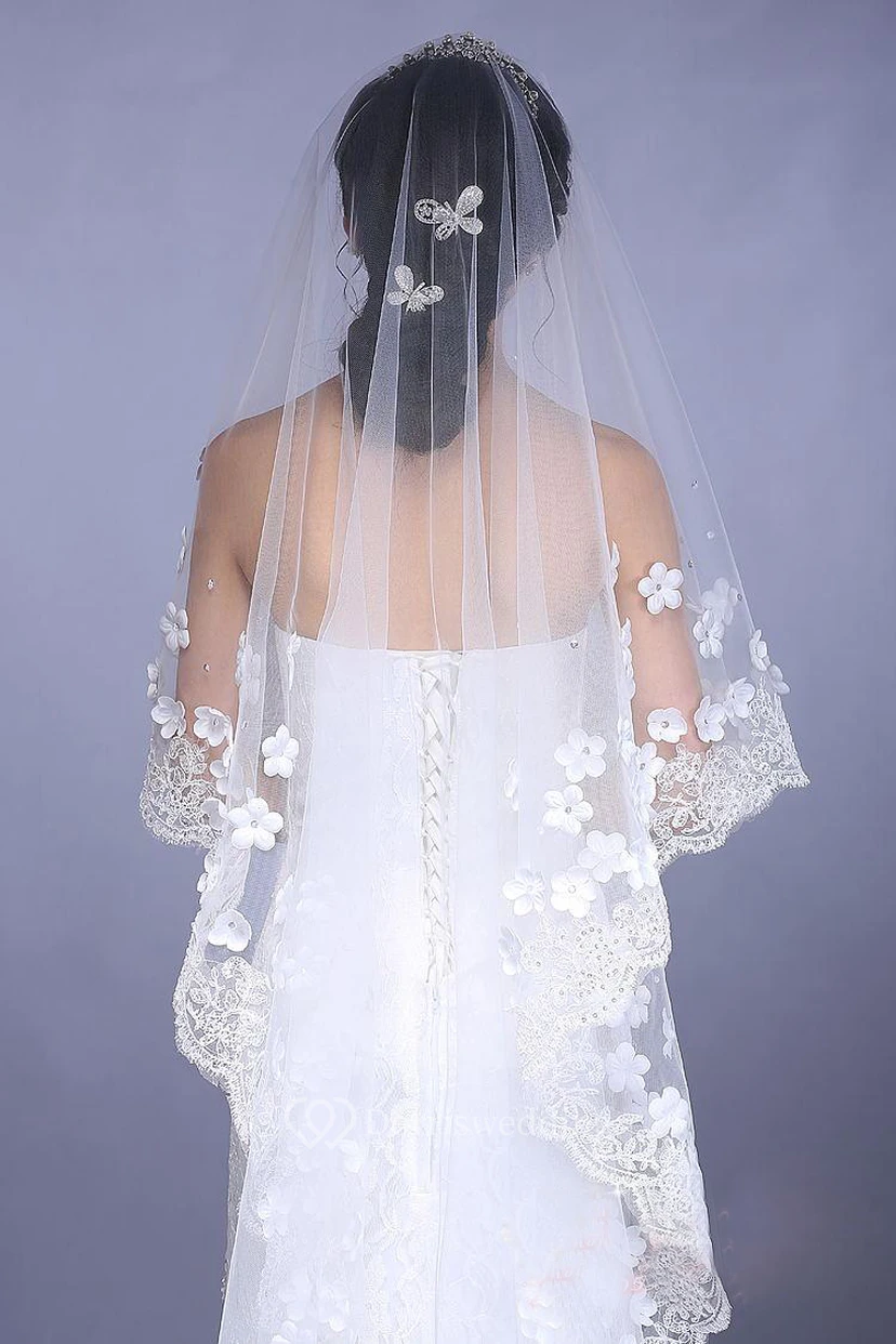 New Style Beautiful Long Wedding Veil with Flowers and Lace Edge view 3