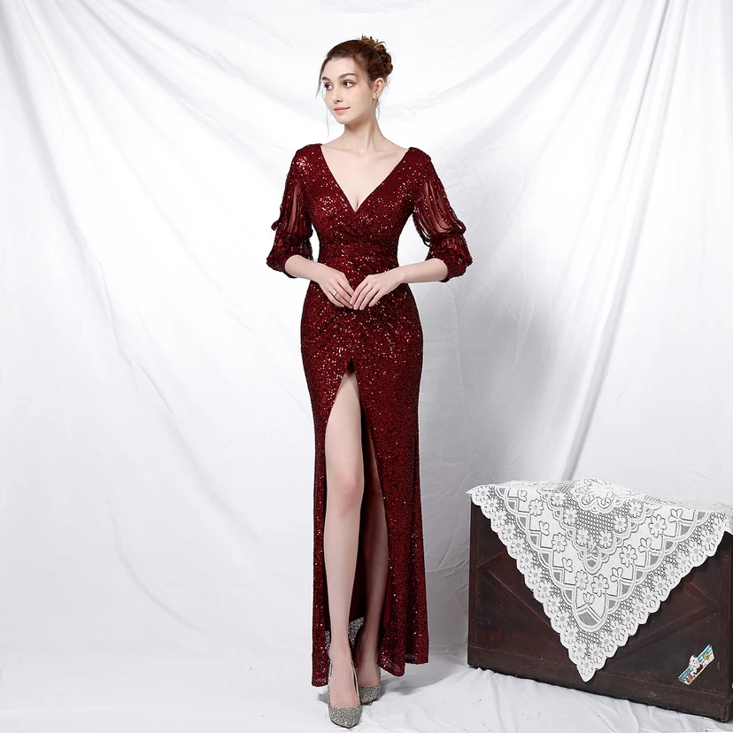 Elegantes, langärmeliges Paillettenkleid im Meerjungfrauenstil mit Meerjungfrauenschnitt – perfekt für festliche Anlässe. video preview