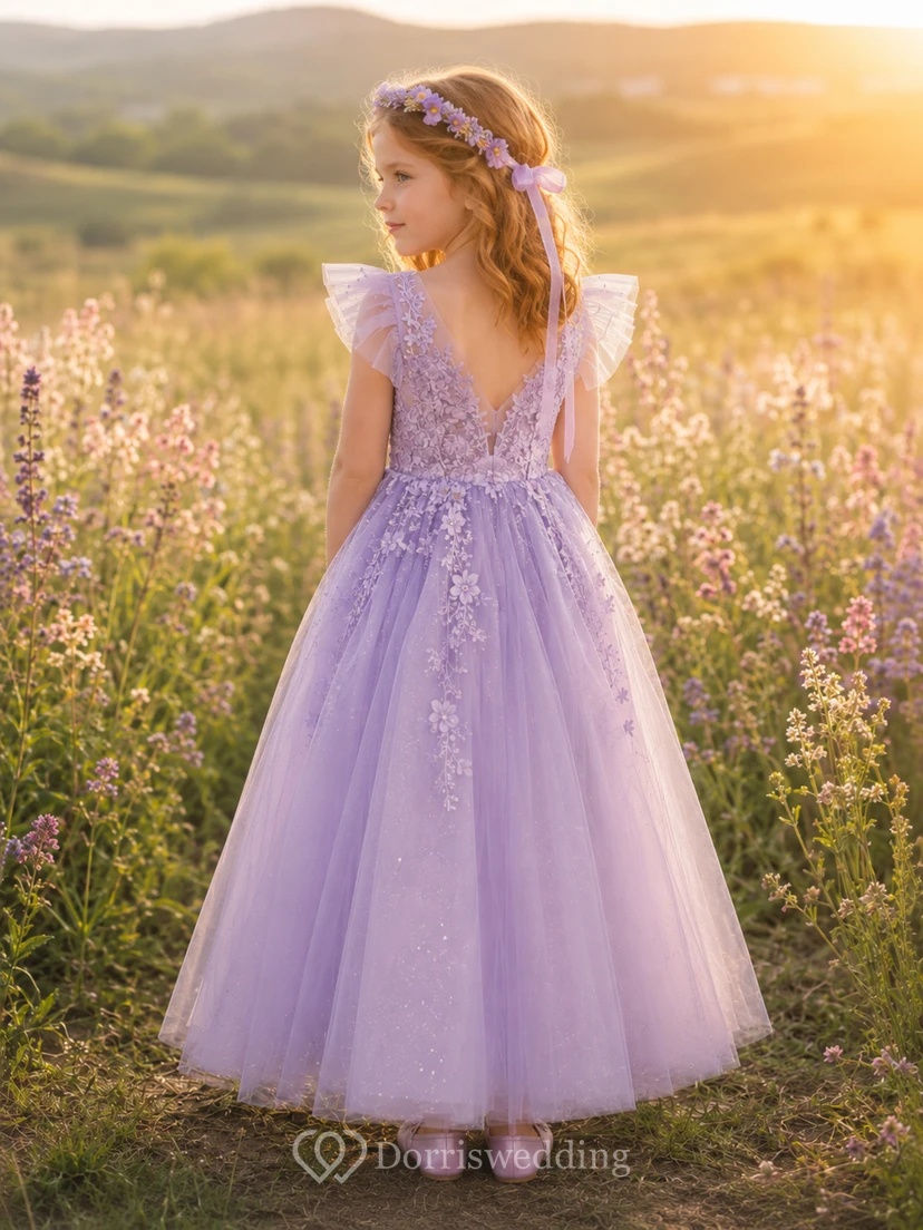 Vestido de niña de las flores, encaje de tul color lavanda, corte en A, mangas con volantes, escote en V, largo hasta la rodilla. view 2