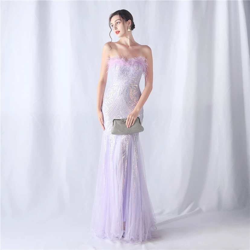Vestido de noche de malla con lentejuelas y top palabra de honor con estampado de plumas de avestruz y flores para bodas y reuniones. view 40