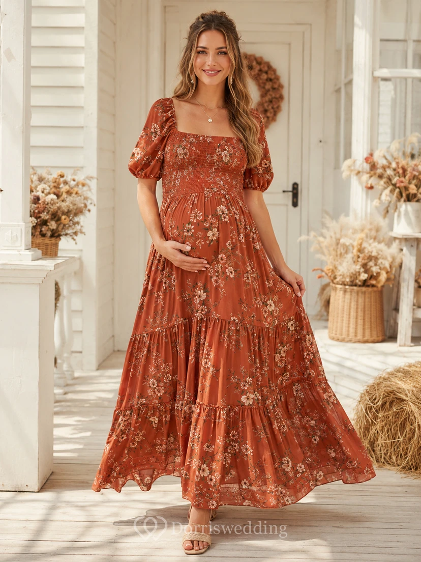 Robe de maternité rouille à fleurs, col carré, manches bouffantes, coupe trapèze à volants et longueur cheville