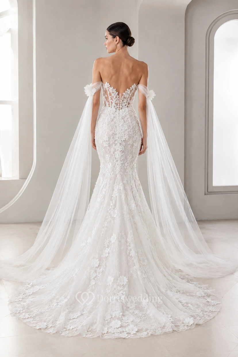 Schulterfreies Meerjungfrauen-Brautkleid aus Spitze mit Cape-Schleppe view 2