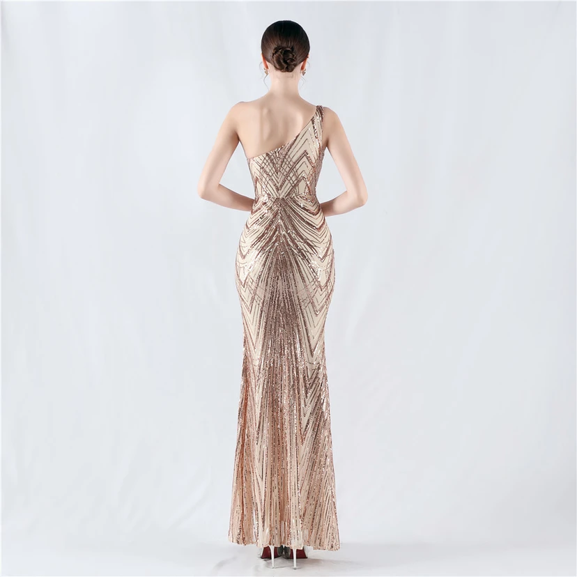 Vestido de noche asimétrico con escote alto y escote alto, adornado con cuentas florales y flores. view 52