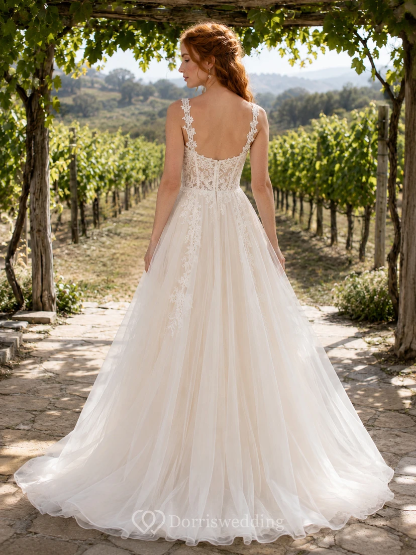 Robe de mariée à bretelles spaghetti, corsage en dentelle et tulle, style champêtre view 2
