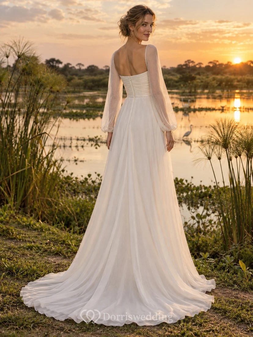 Brautkleid aus Baumwollvoile mit eckigem Ausschnitt, langen Ärmeln, Raffungen und drapiertem Etuirock view 2