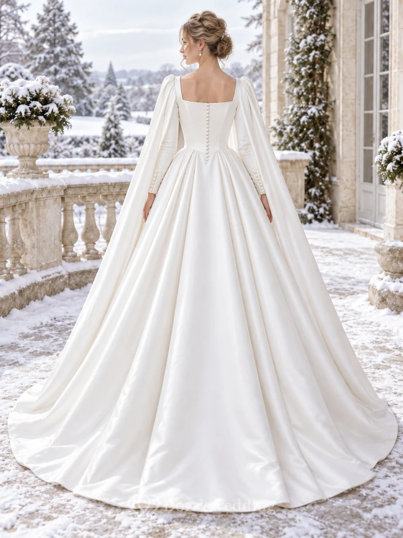 Vestido de novia sencillo de satén con cuello cuadrado, manga larga y botones, estilo princesa de invierno. view 2