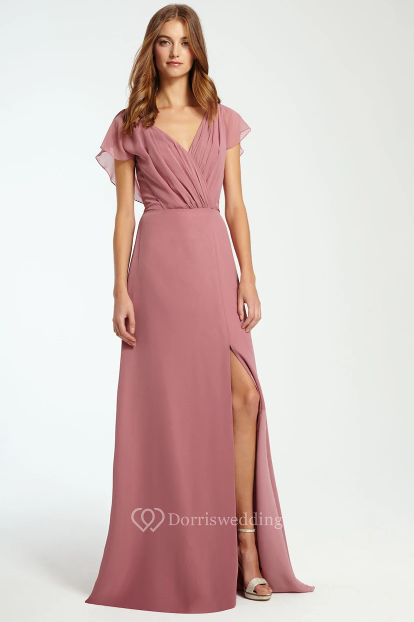 Vestido de dama de honor de gasa sin mangas con escote en V y fruncido, con abertura frontal.