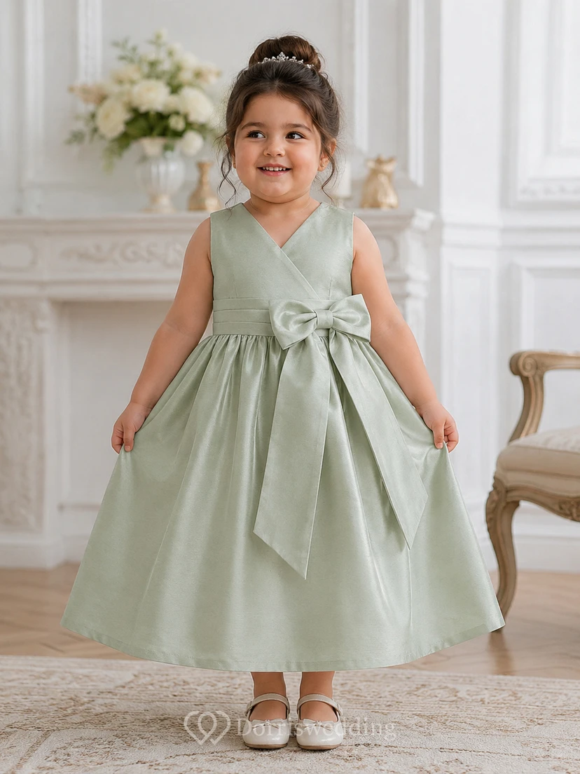 V-Neck Bowed Sleeveless Flower Girl Dress view 4