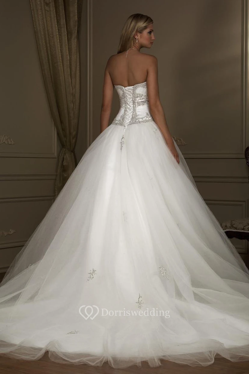 Ball Gown Sweetheart Tulle Wedding Dress With Beading And Lace Up view 2