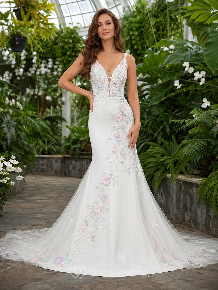 Robe de mariée sirène pastel à fleurs, style serre, portrait de mariée