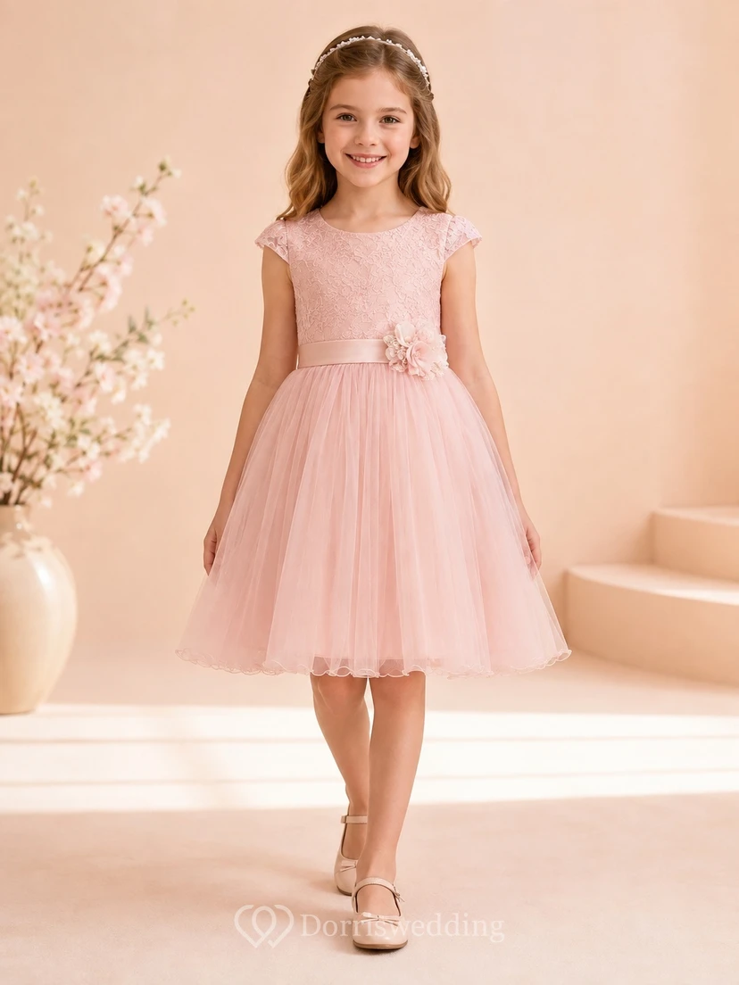 Adorable vestido de niña de las flores, color rosa empolvado, con mangas cortas, encaje y tul, corte en A y largo hasta la rodilla.