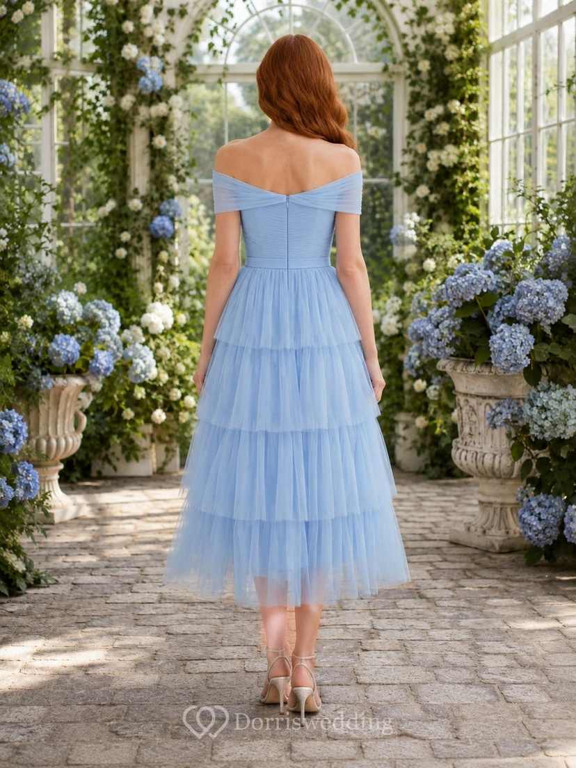 Robe de jardin romantique bleu ciel en tulle, épaules dénudées, manches courtes, coupe trapèze à volants, longueur thé view 2