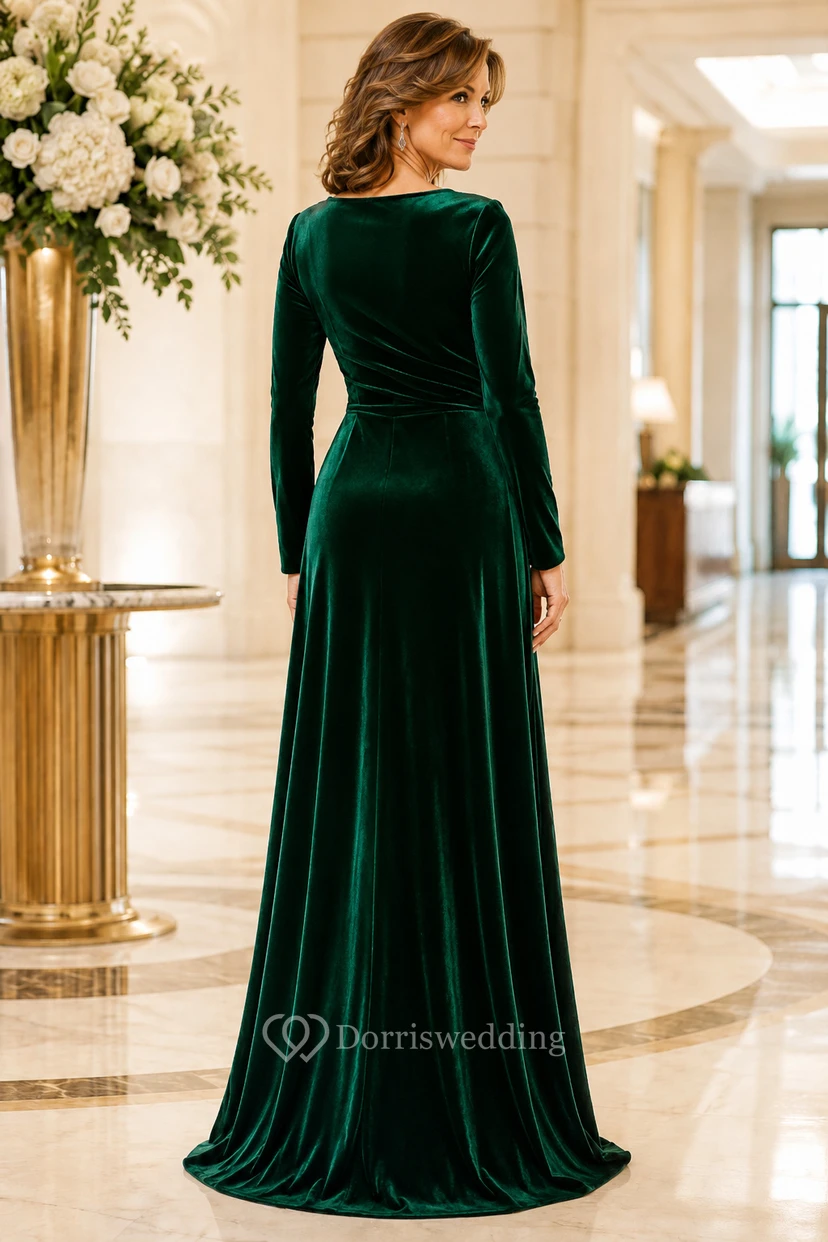 Dunkelgrünes, schulterfreies Samtkleid in A-Linie mit langen Ärmeln view 2