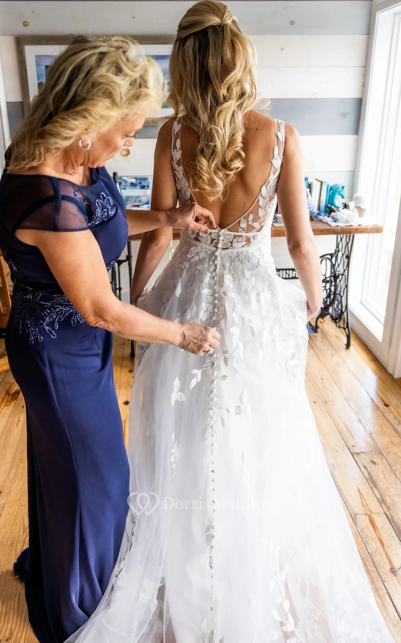 Lace Empire Country V-neck Notched A-line Applique Outdoor Wedding Dress view 2