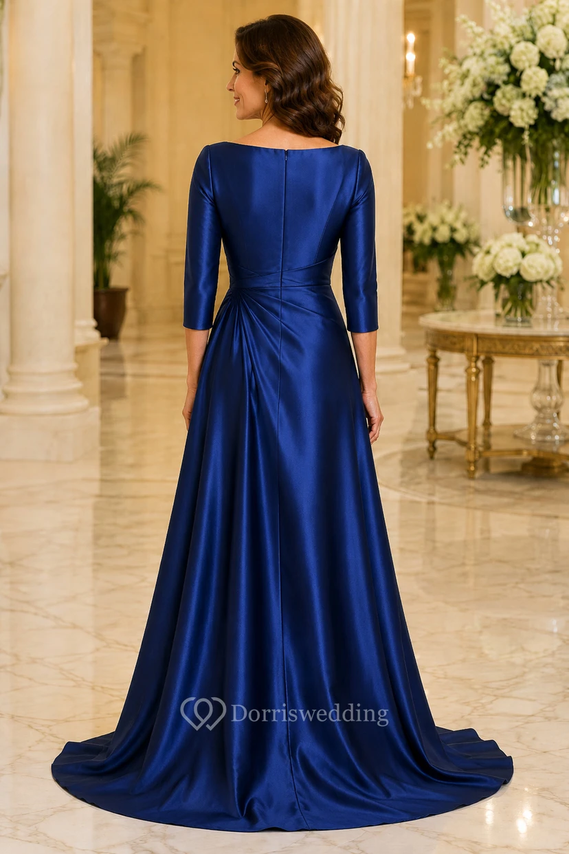 Robe mère bleu roi en satin, coupe trapèze, manches trois-quarts view 2