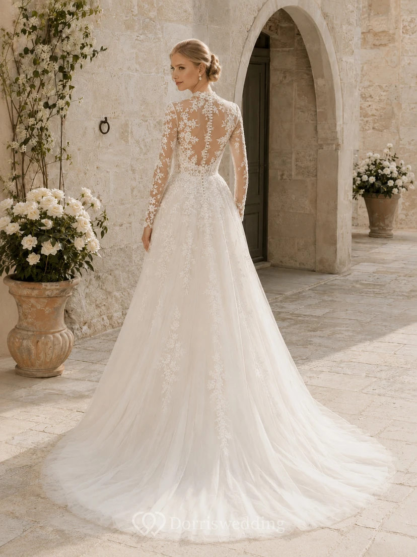Robe de mariée trapèze en dentelle florale à manches longues et col montant, avec traîne chapelle view 2