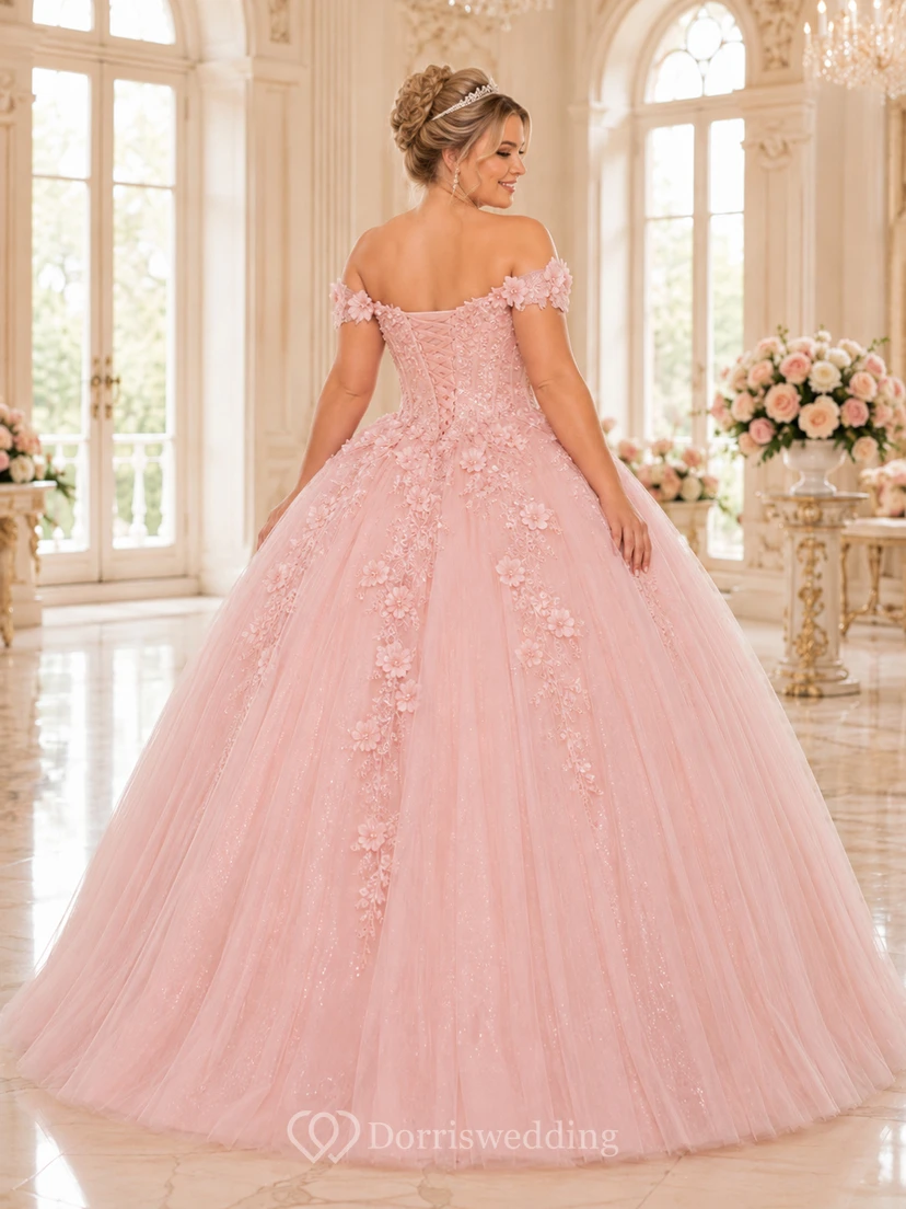Romantisches, schulterfreies Prinzessinnen-Ballkleid aus Tüll mit herzförmigem Ausschnitt und Applikationen in zartem Rosa view 2