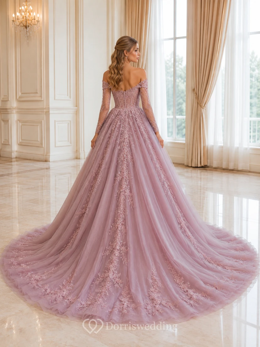 Robe de mariée de bal en dentelle florale mauve à épaules dénudées et manches longues view 2