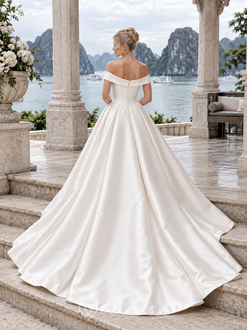 Schlichtes schulterfreies Ballkleid aus Satin mit Schleppe – Hochzeitskleid view 2