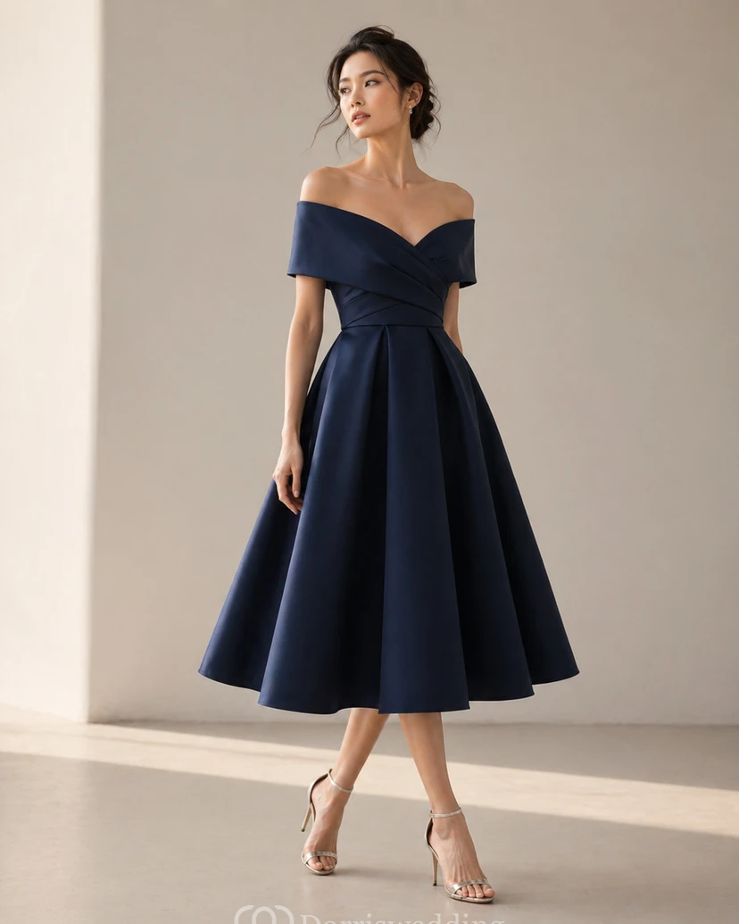 Vestido de cóctel moderno sin mangas, de corte A, largo hasta la rodilla, de satén, con tira entrecruzada. view 5