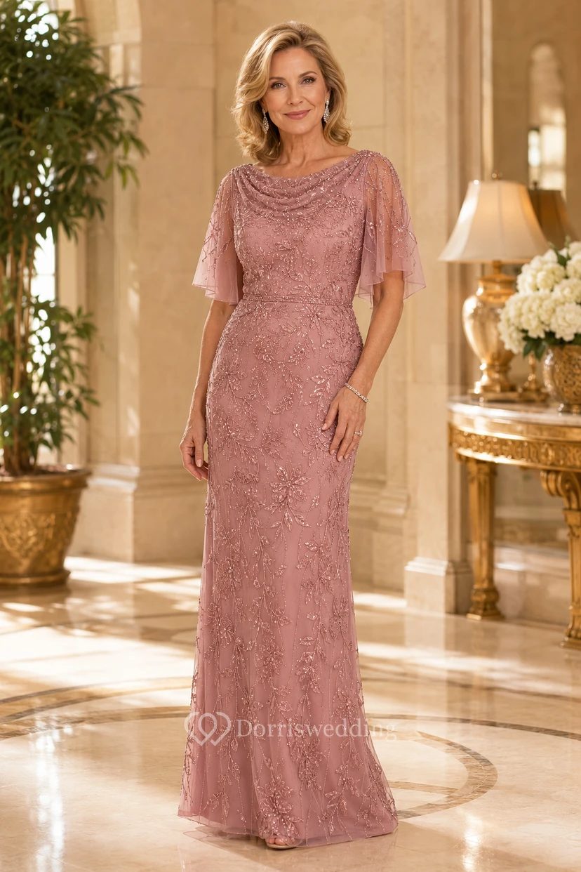Vestido de madre ajustado de encaje con lentejuelas color malva y mangas con volantes.