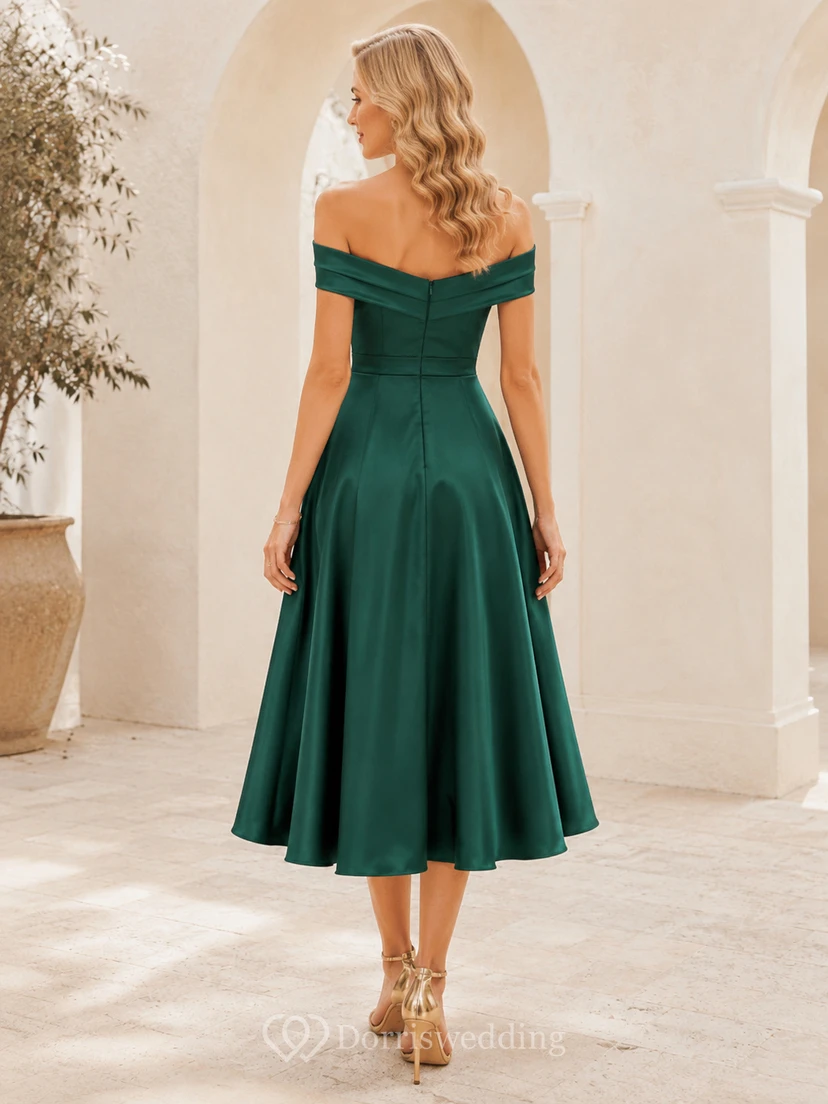 Vestido midi acampanado con escote Bardot y hombros descubiertos, color verde oscuro. view 2
