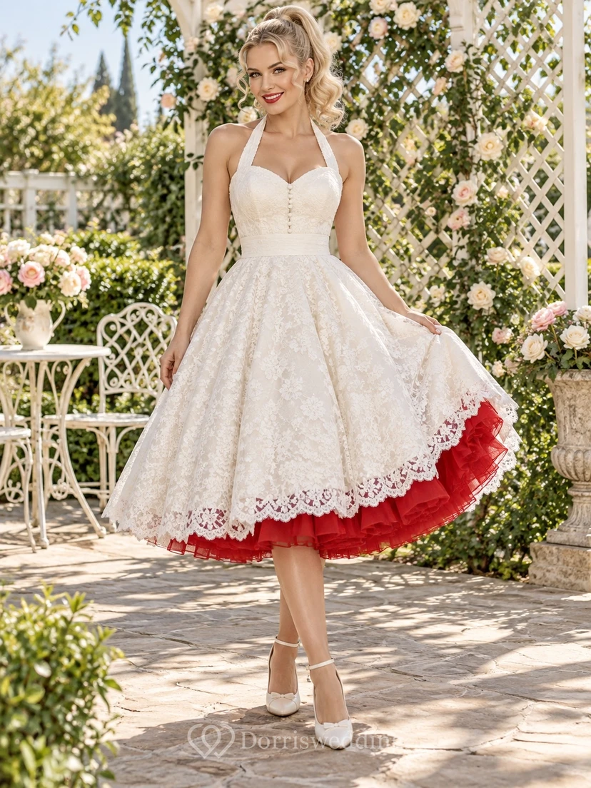 Rockabilly-Neckholder-Spitzenkleid in Teelänge mit rotem Unterrock im Stil der 1950er Jahre