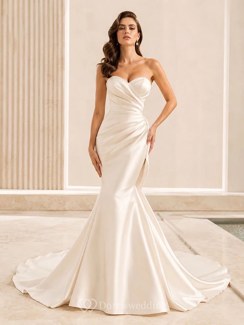 Robe de mariée sirène moderne en satin, bustier cœur, fronces chapelle, dos nu élégant, fermeture éclair, longueur au sol
