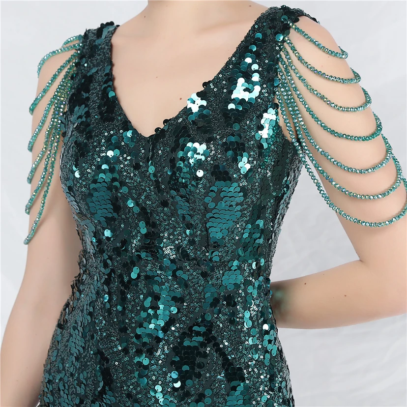 Robe courte à sequins ornée de perles et de sequins irisés, idéale au quotidien. Jupe courte. view 44