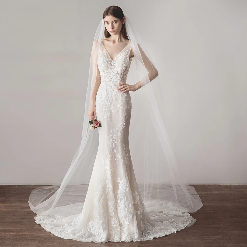 Simple Style White Tulle Cathedral Bridal Veil view 2
