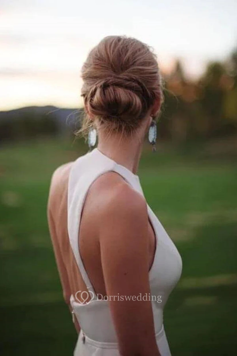 Schlichtes ärmelloses Etuikleid aus Satin und Chiffon im Landhausstil für Hochzeiten view 5