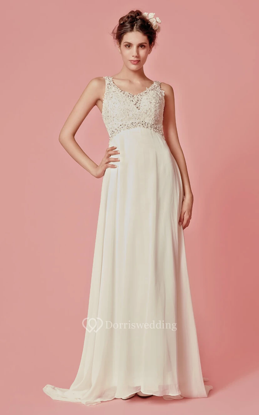 Ärmelloses, langes Chiffonkleid mit V-Ausschnitt und perlenbesetzten Spitzendetails