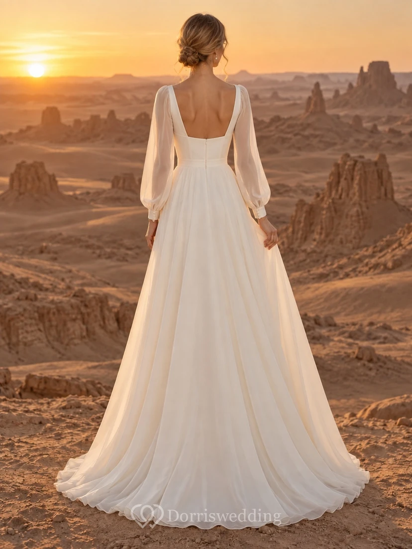 Vestido de novia sencillo de gasa con escote cuadrado y mangas largas, corte en A view 2