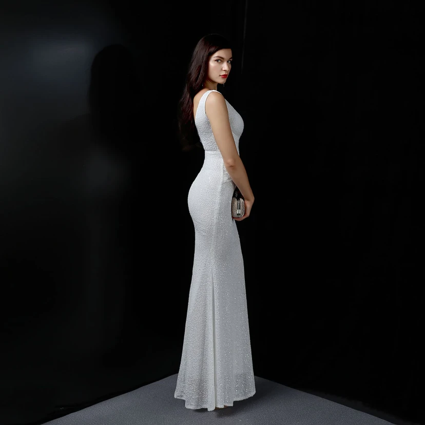 Robe de soirée élégante et longue sans manches à sequins Aura Queen, style banquet, coupe sirène. view 6