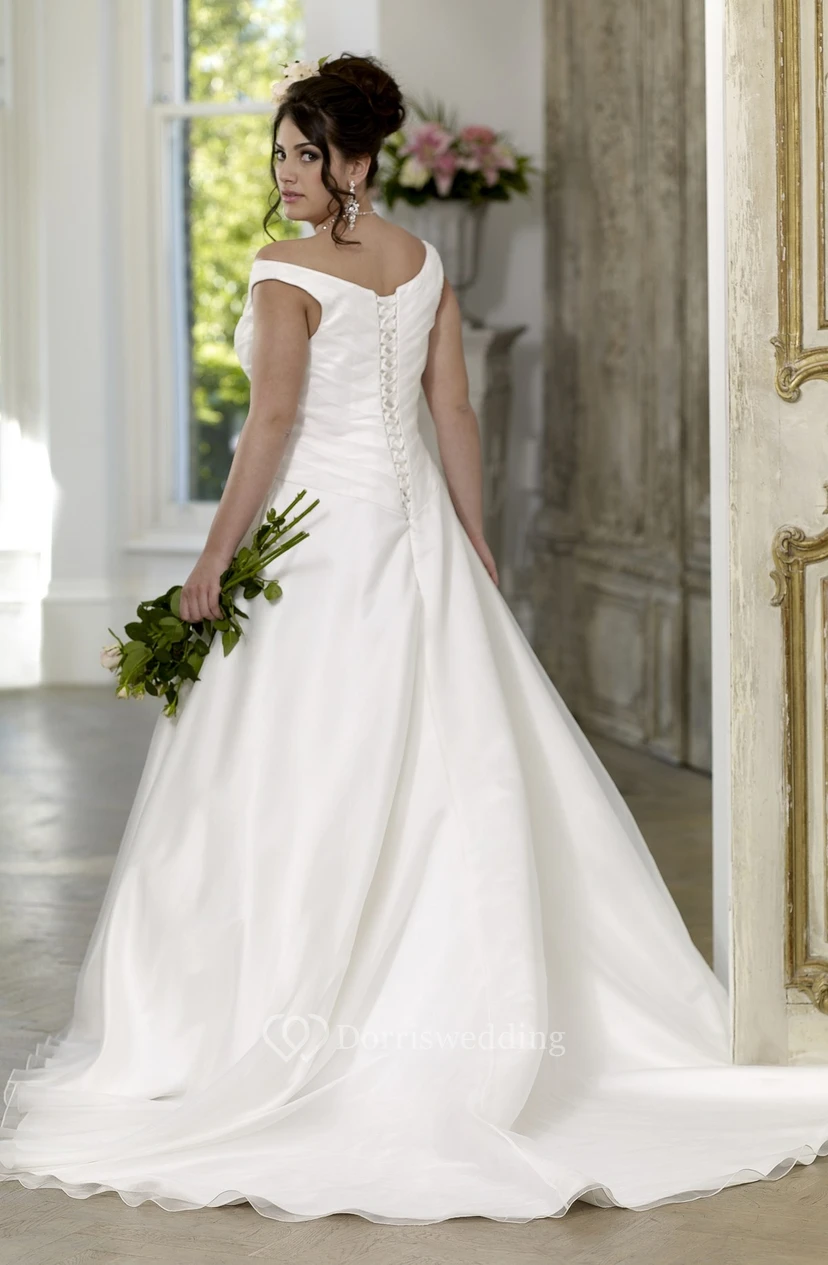 A-Line Floor-Length Scoop Neck Satin Court Train Lace-Up Back Ruching Dress view 2