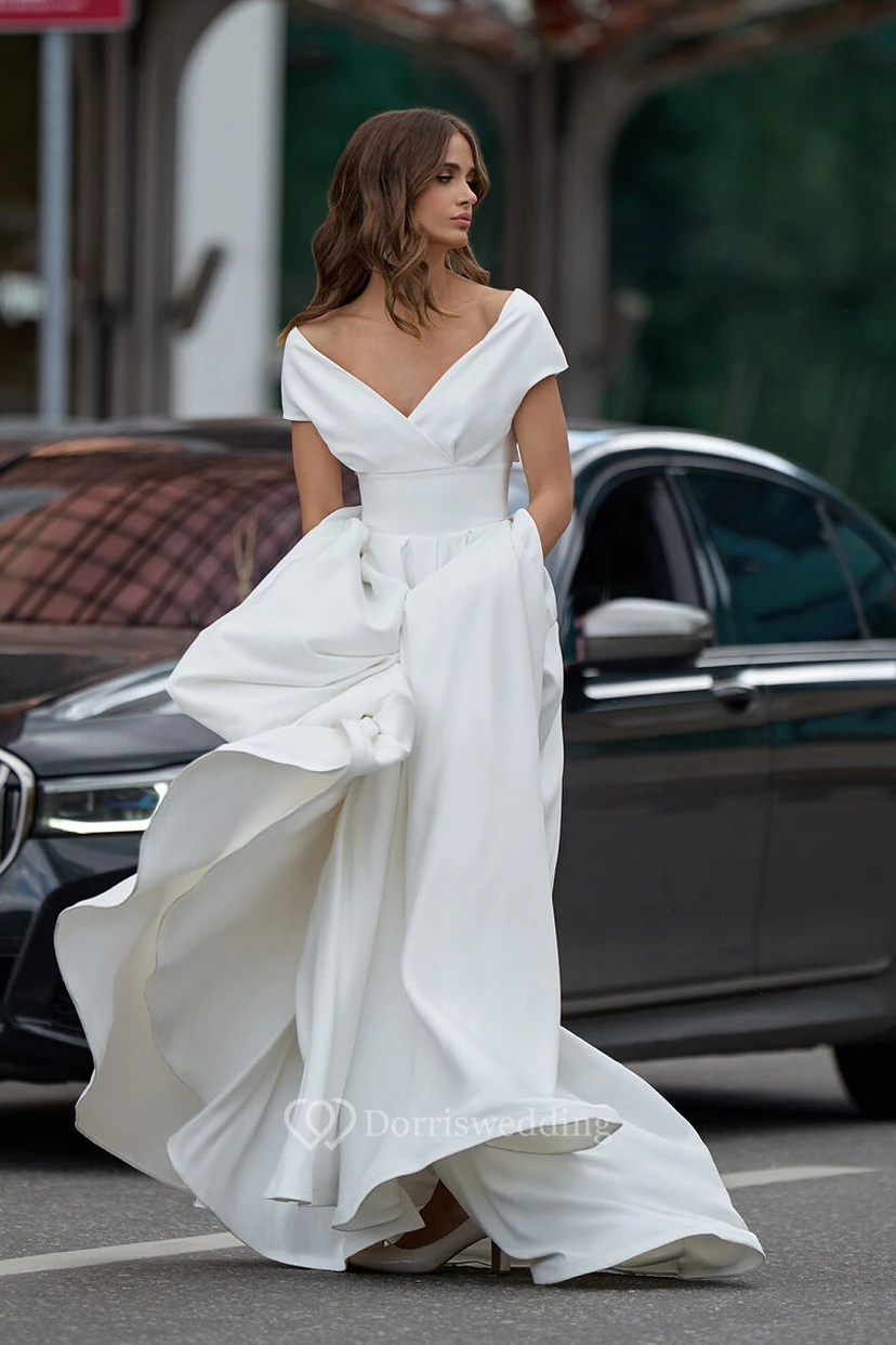 Lässiges Brautkleid mit V-Ausschnitt, Cap-Frontschlitz und Empire-Stil view 3