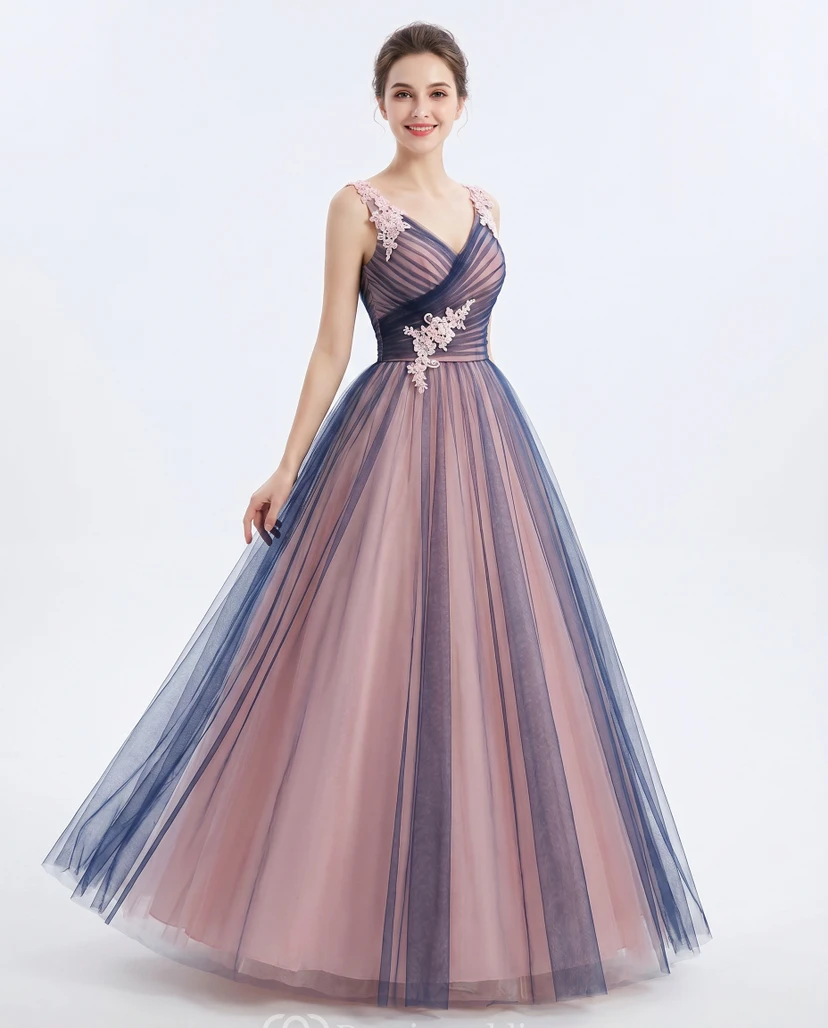 Ballkleid aus Tüll in A-Linie, altrosa und dunkelblau mit Spitzenapplikationen