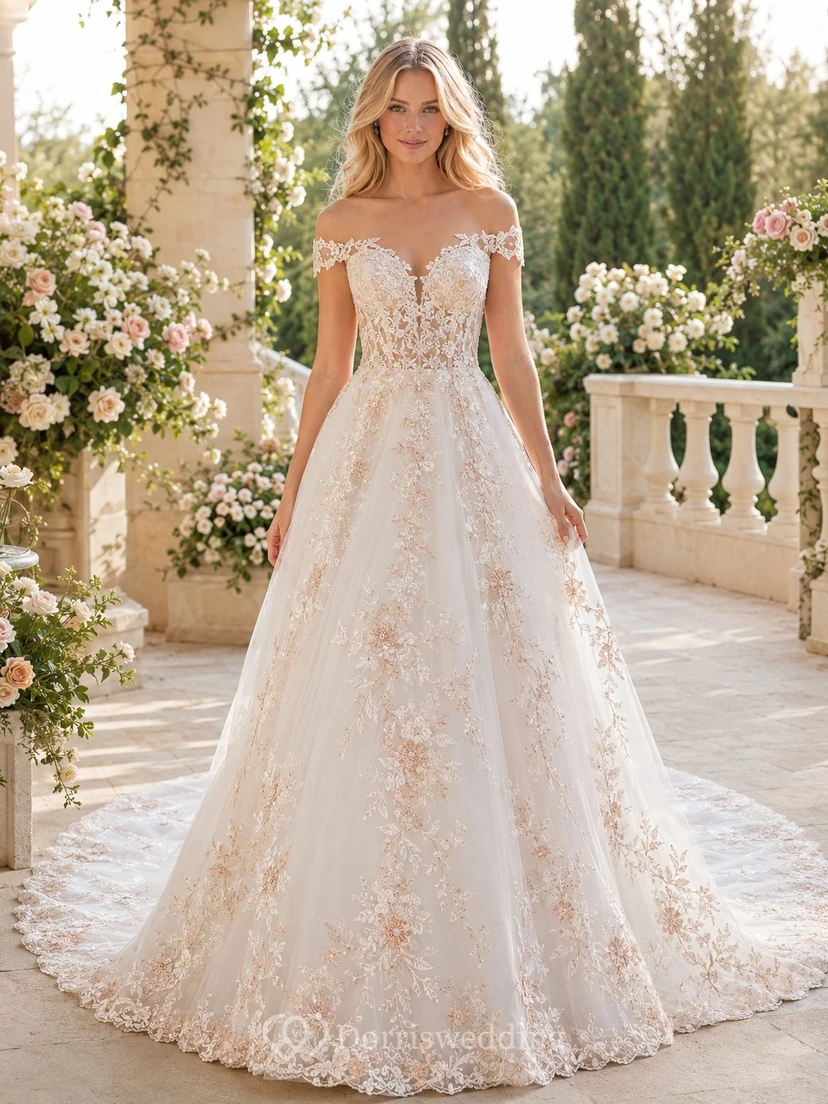Romantisches Brautkleid in A-Linie aus roségoldener Spitze mit schulterfreiem Ausschnitt, kurzen Ärmeln und bodenlanger Schleppe