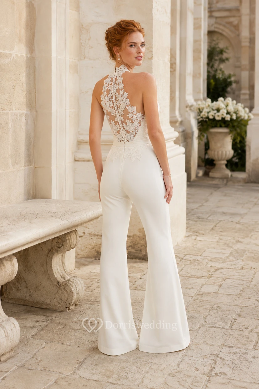 Combinaison de mariée ivoire à dos nu en dentelle view 2