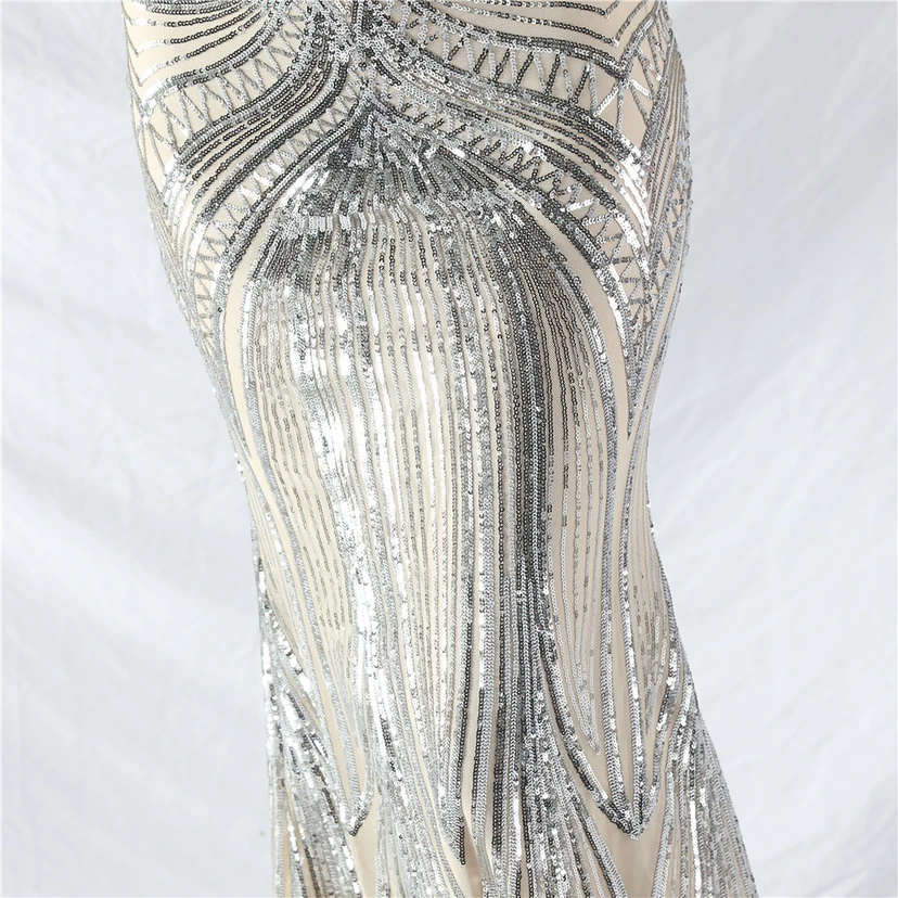 Vestido de noche con cuentas florales y plumas de avestruz elaboradas artesanalmente view 21