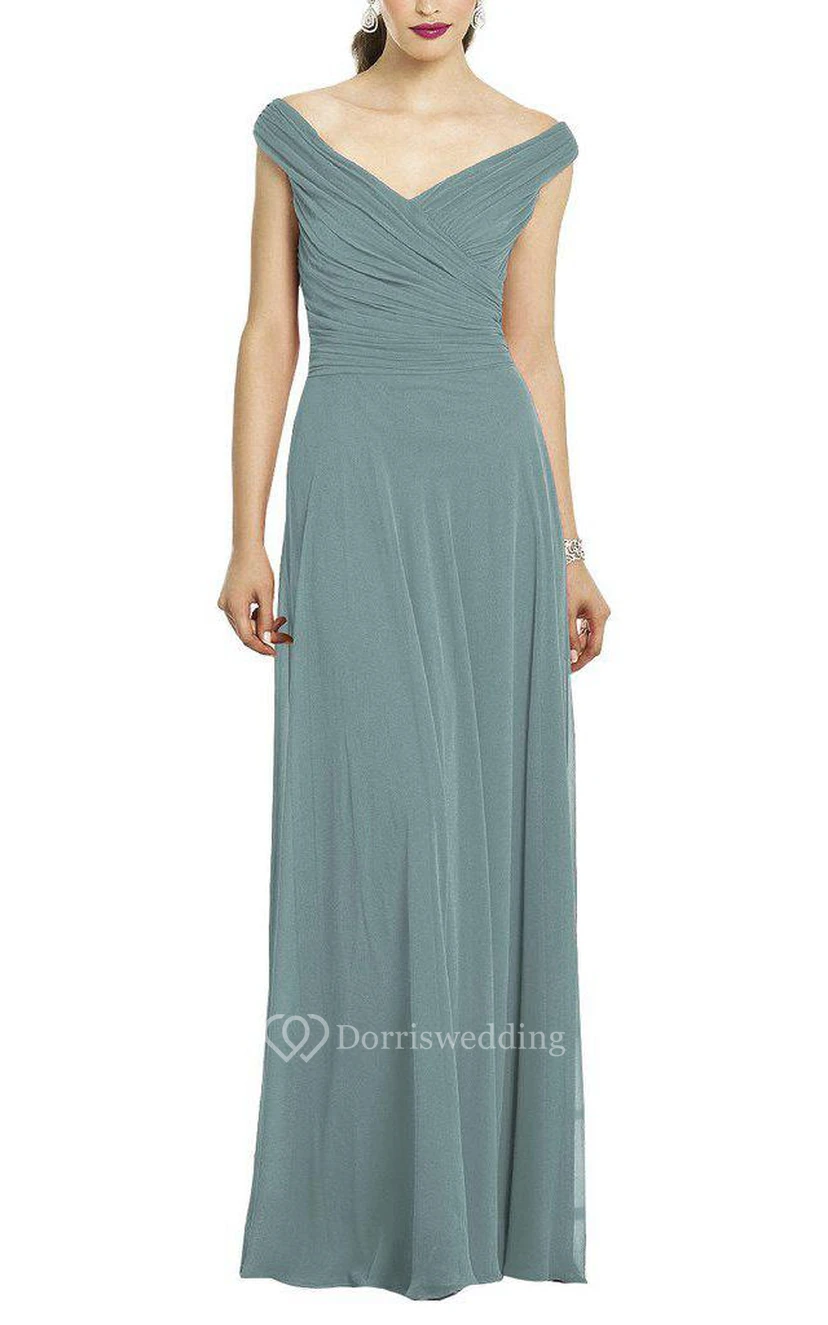 Robe de demoiselle d'honneur longue froncée à épaules dénudées