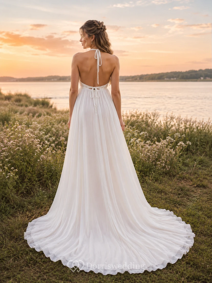 Umstandskleid mit Neckholder und offenem Rücken, schlichtes Brautkleid für eine Hochzeit am See view 2