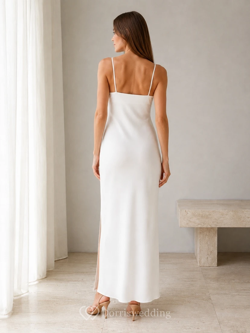 Robe de soirée moderne blanche à encolure carrée, fourreau spaghetti en satin, fente au sol, longueur au sol view 2