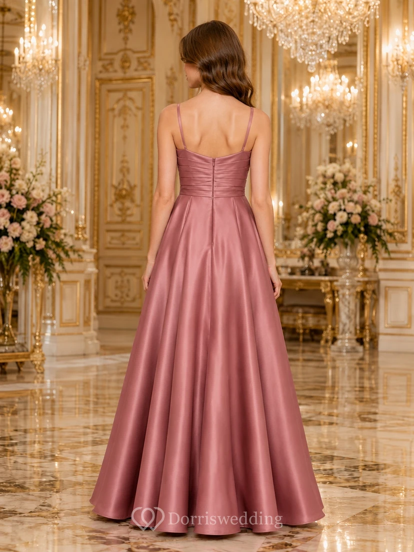 Mauvefarbenes Brautjungfernkleid in A-Linie, ärmellos, mit Wasserfallausschnitt und Raffungen, elegant view 2